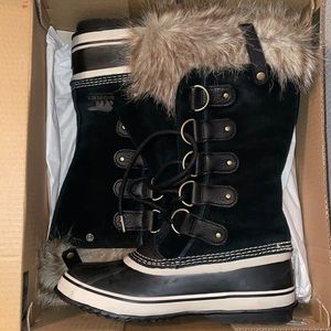 SOREL JOAN OF ARC BOOTS
